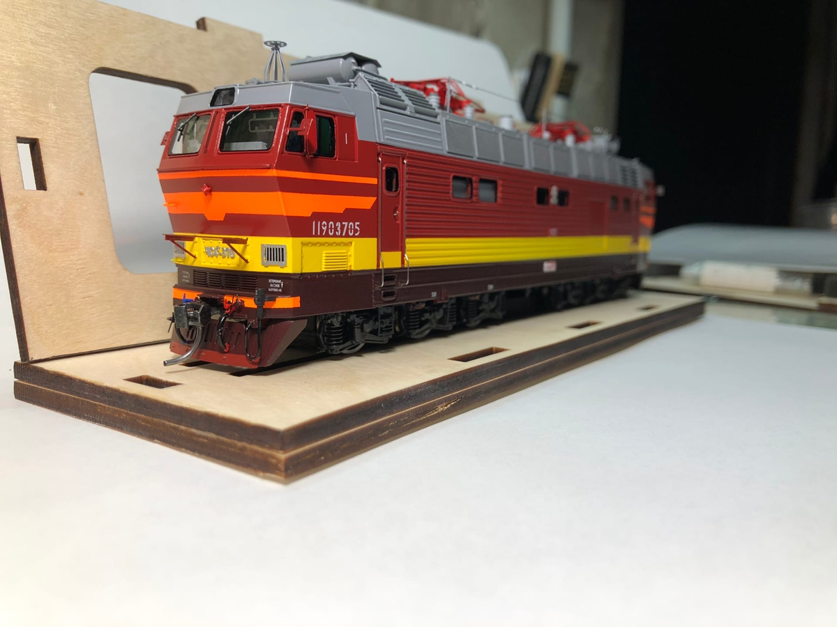 Модель электровоза ЧС4Т-370