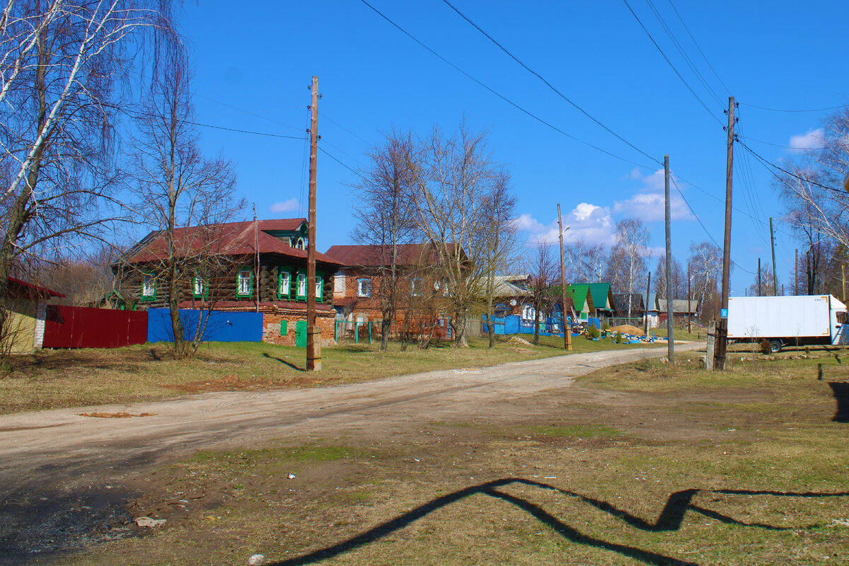 Как выглядит Нижегородское село Покров-Майдан недалеко от трассы М-7,  которое принадлежало князьям Воротынским, показываю | Под зонтиком | Дзен