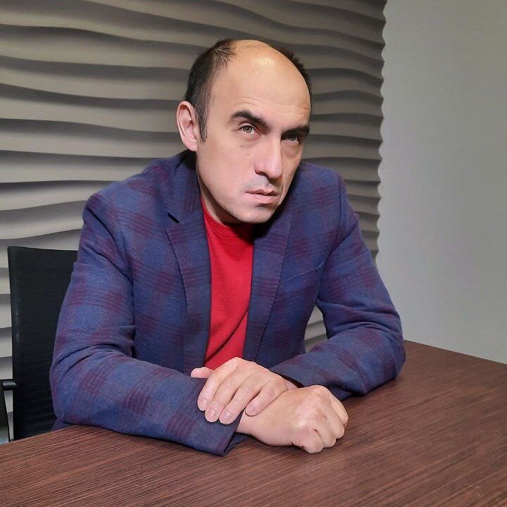 "Что скажешь, Илон? а вернее, Ильдар"