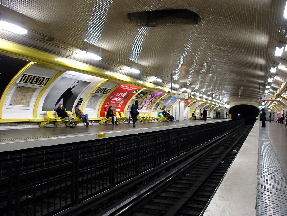 Метро Парижа