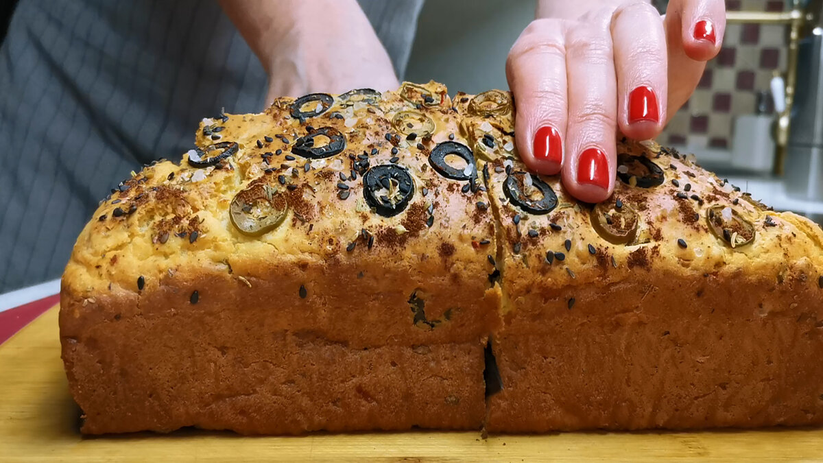 Все смешали и в духовку, а начинки меняем по вкусу. Сырный хлеб как  бутерброд и готовить очень просто, даже дрожжи не нужны | Розовый баклажан  | Дзен