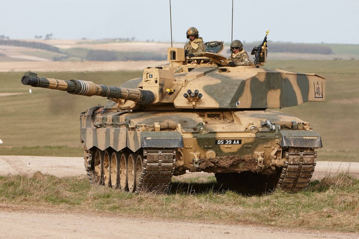 Британский танк "Челленджер 2" является основным для англичан.  фото: картинки яндекса.