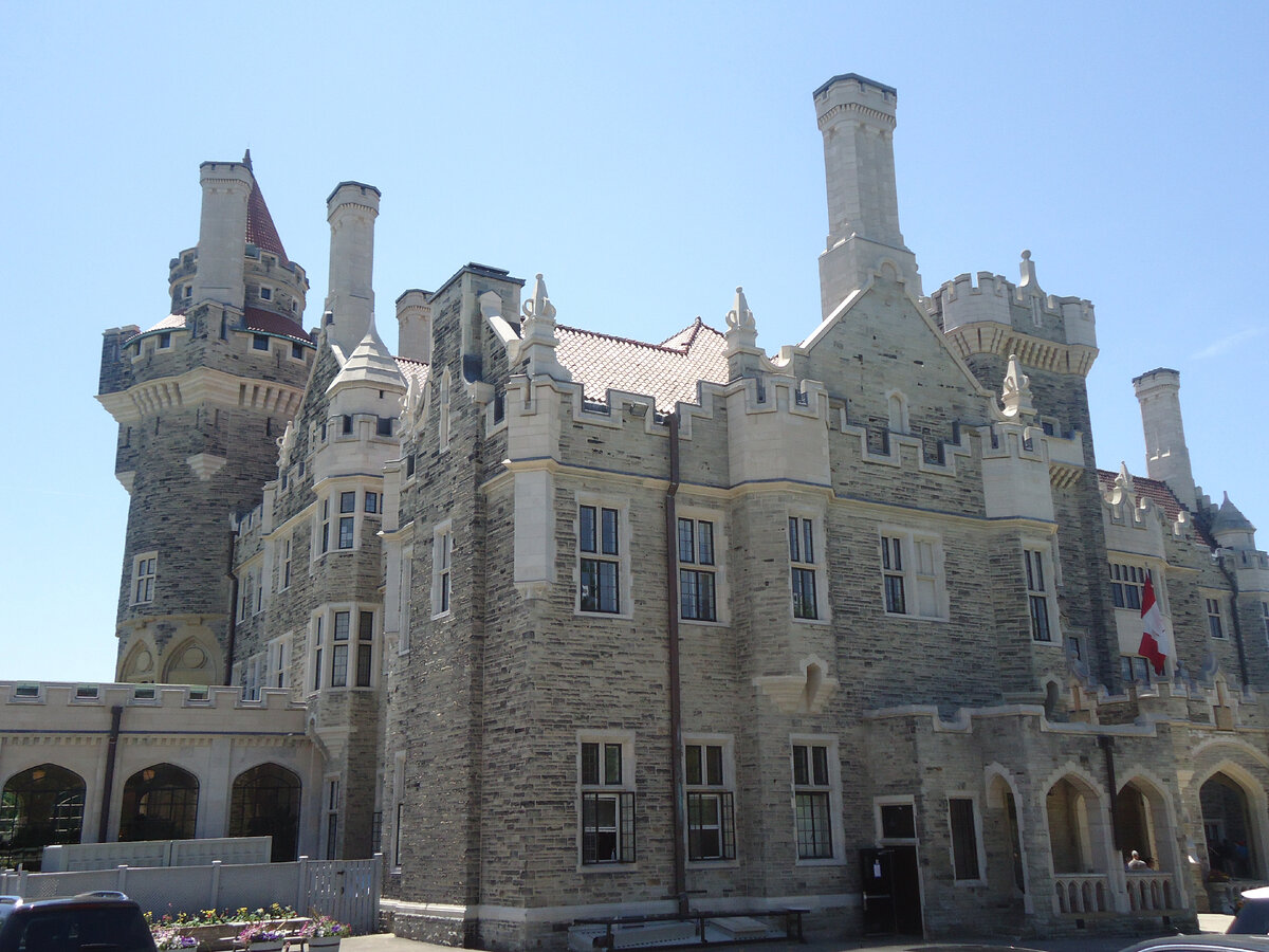 Замок в Торонто - Casa Loma (с испанского "дом на холме")