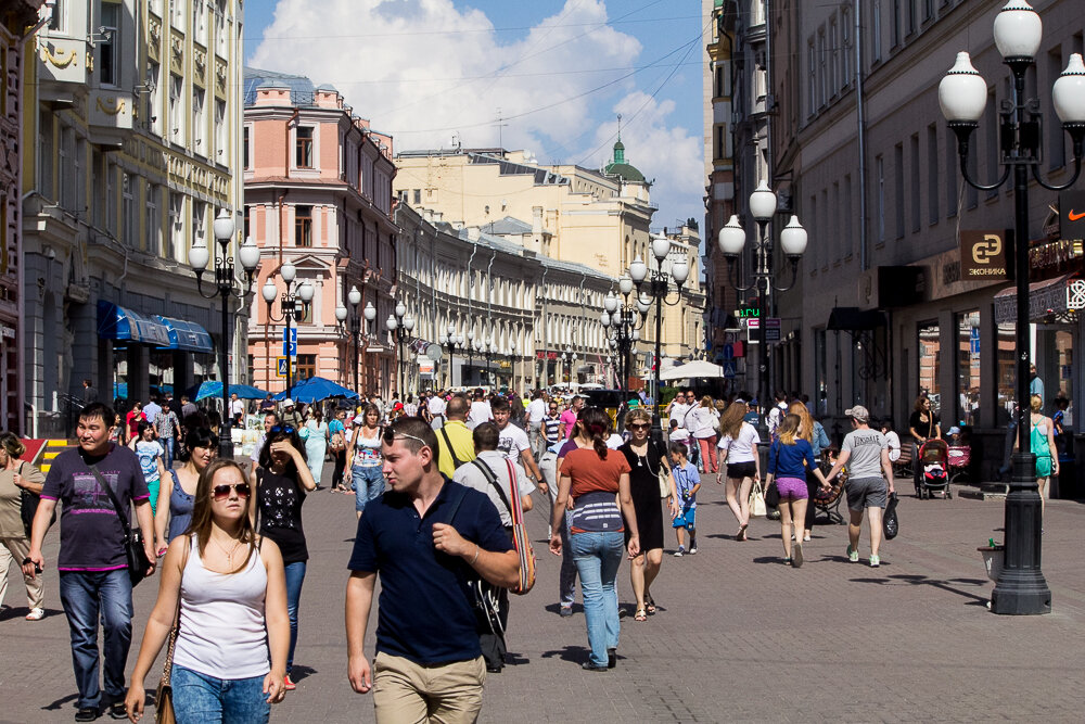 На улицах Москвы. Современное фото из открытых источников