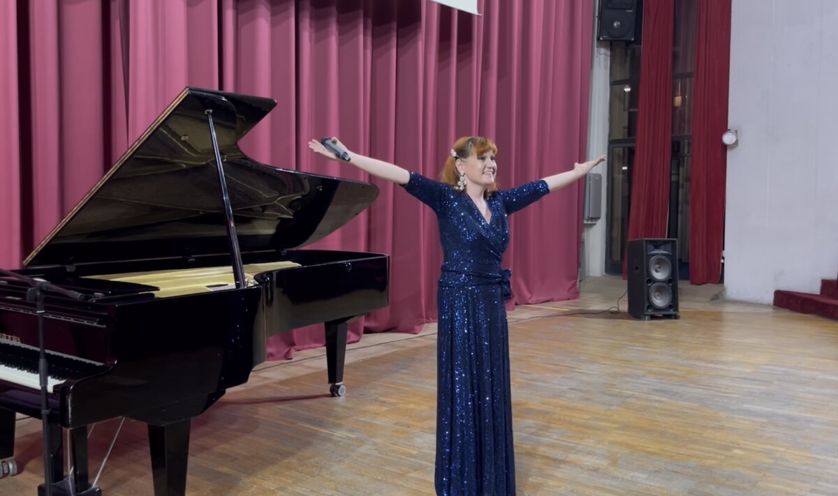 Оксана Сенчина. Финал сольного концерта в концертном зале санатория "Курпаты"