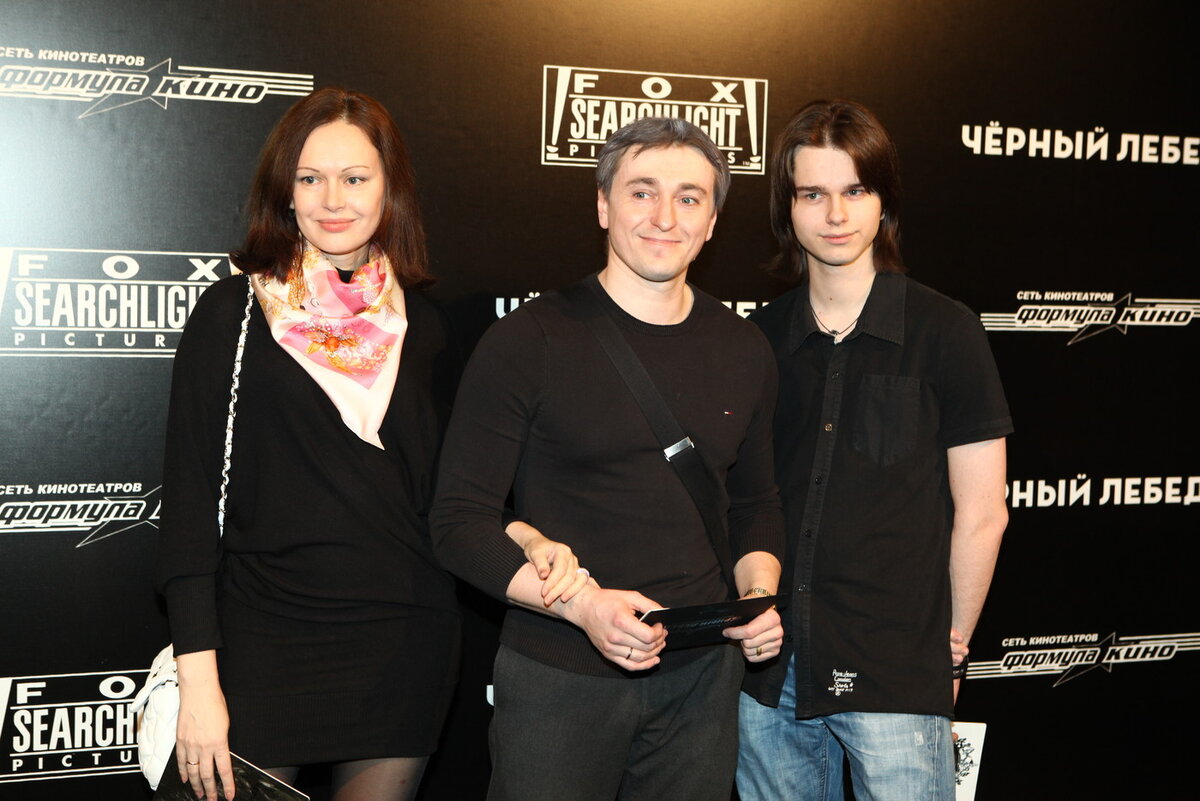 Ирина и Сергей Безруковы с Андреем Ливановым