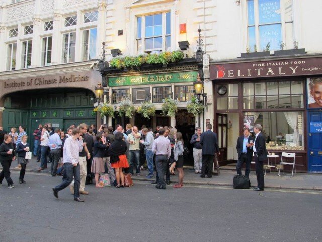 Паб «Harp» (Лира)