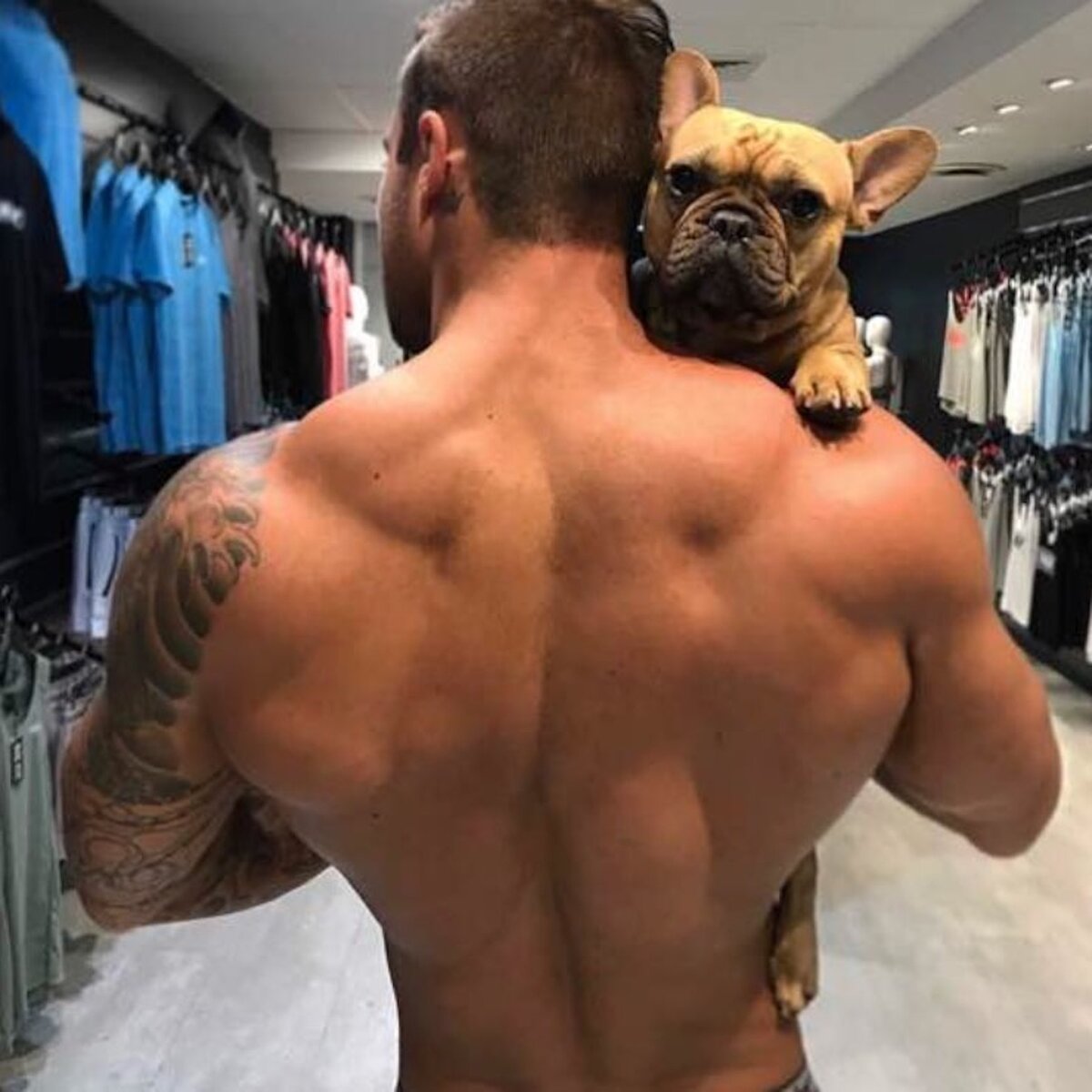 Фото: hotdudeswithdogs