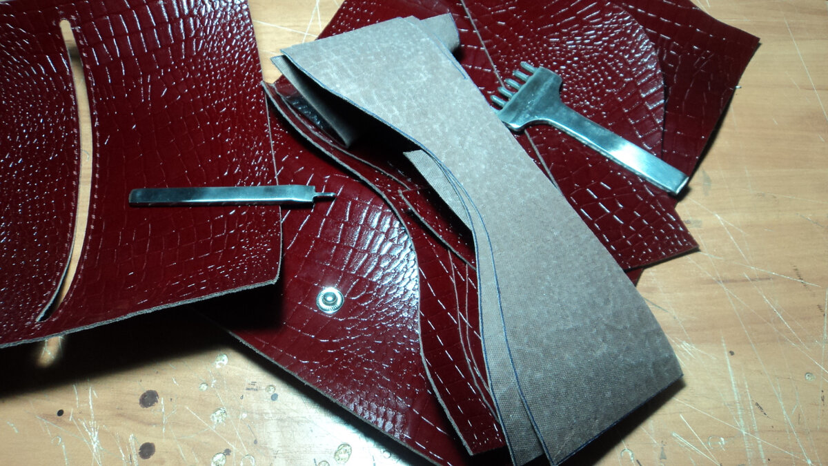 Дело не хитрое раскроить, но тоже требует особой точности.