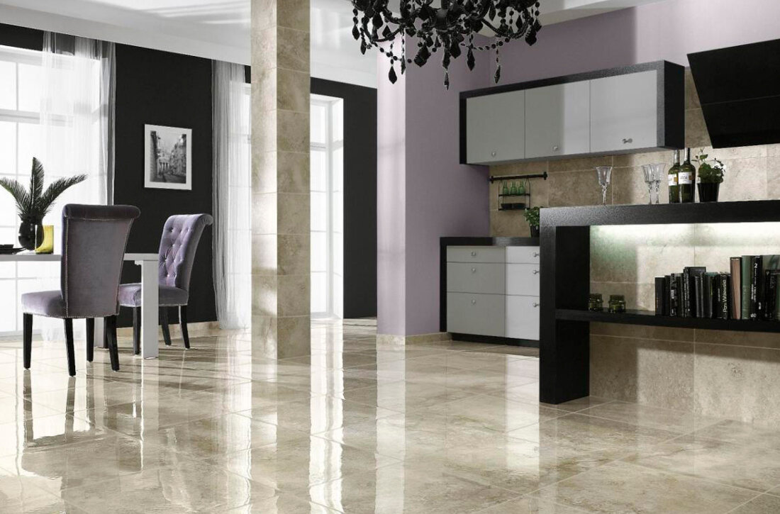 Интерьер напольного покрытия с керамической плиткой