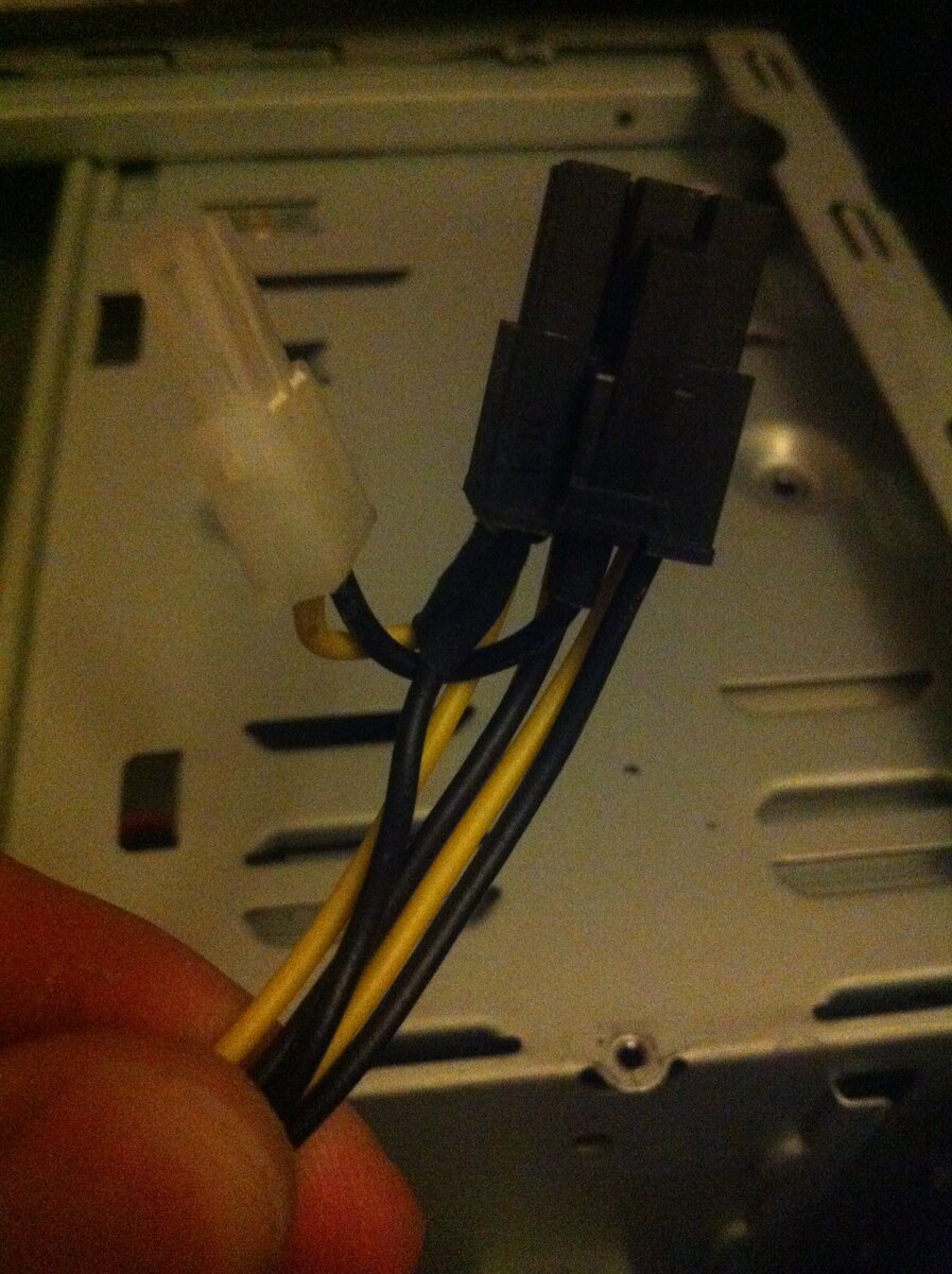 дополнительные два пина взял с нерабочего блока питания, главное правильно подобрать засечки-ключи на пинах.