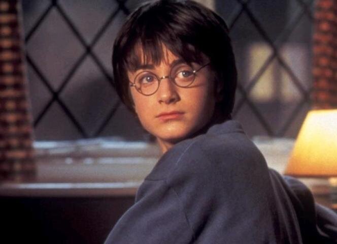 Кадр из фильма "Гарри Поттер и Тайная комната". Это такая бессмертная эпическая история, она может повторяться вечно