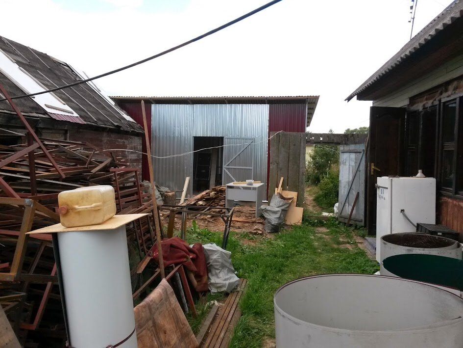 Новый дровник.