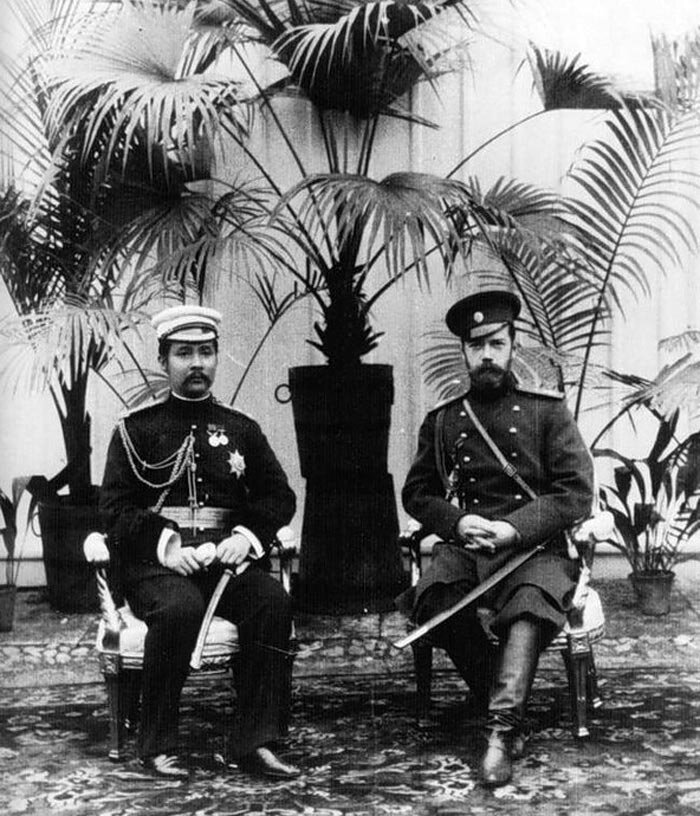 Рама V с Николаем II в Петергофе, 1897 год. Источник: wikimedia.org