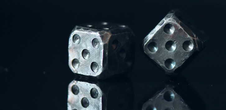 говорят, даже кубики идеально не сделаешь, и некоторые цифры будут чаще выпадать  