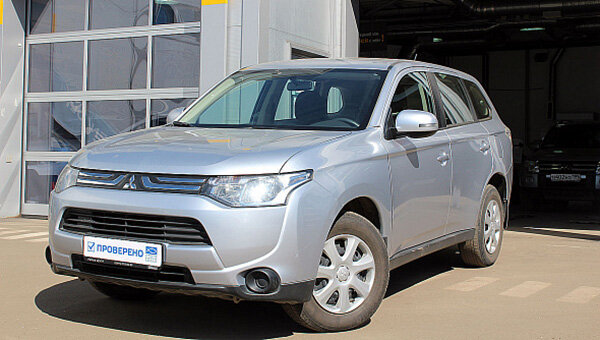 Mitsubishi Outlander 2012 г.в., фото: www.njcar.ru