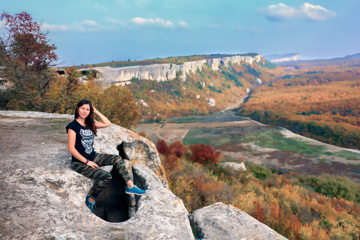 Девушки в горах Крыма