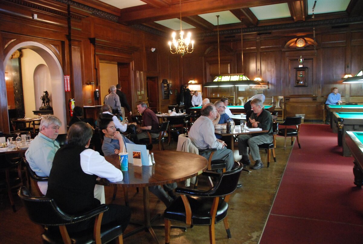 Pendennis Club. Фото с сайта http://evelynstourofracistlouky.blogspot.com