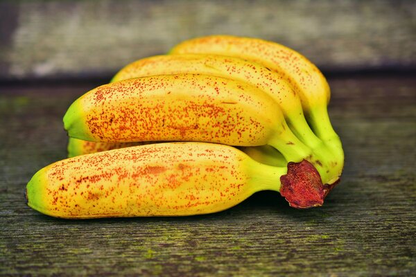 Почему мини-бананы дороже обычных, и стоят ли они того