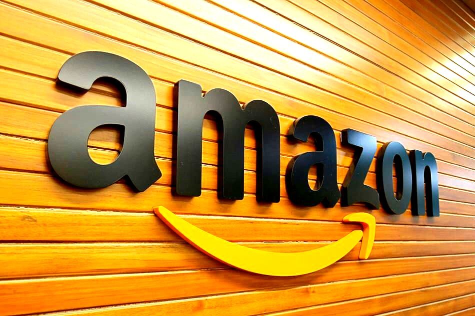 Акции Amazon достаточно дорогие, если перевести на рубли, то 1 акция стоит дороже 100 000р