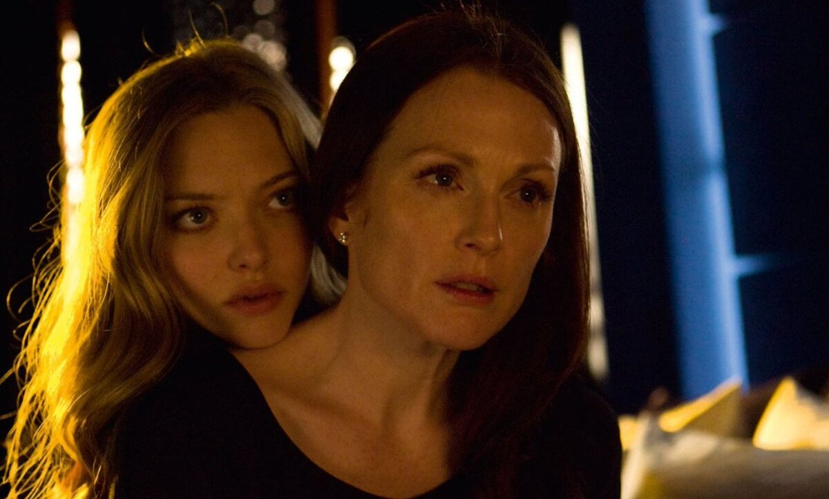 кадр из фильма Хлоя 2009