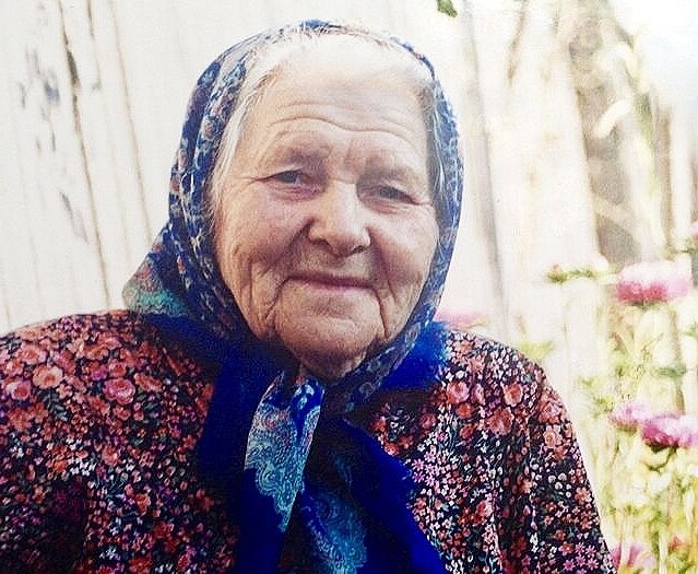 На фото моя любимая бабушка