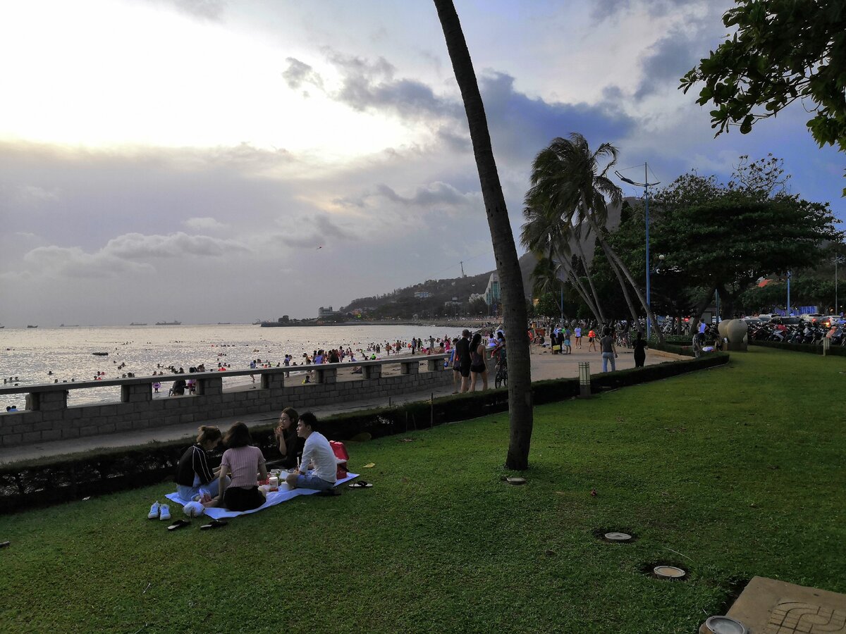 Парадный пляж Вунг Тау