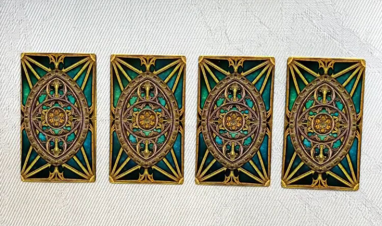 Интуитивно выбираем карту 🌙