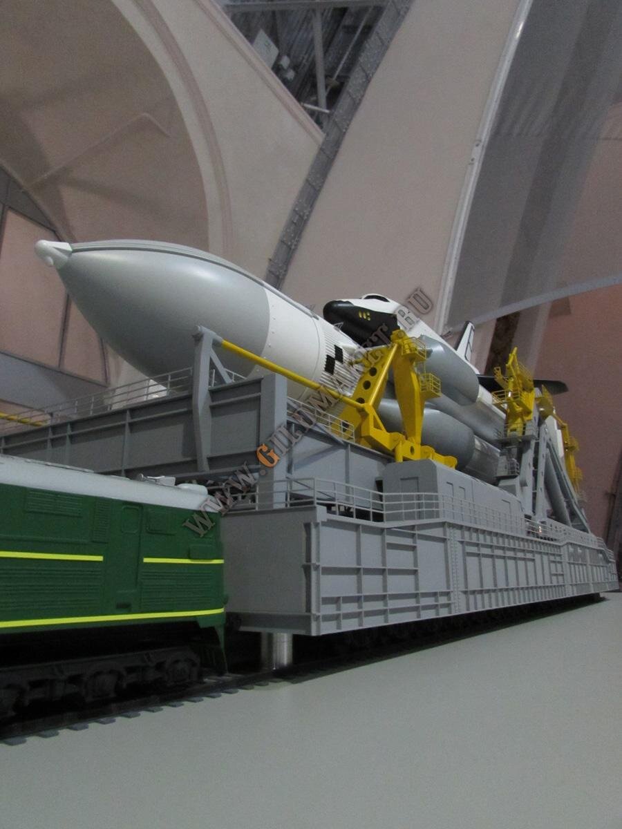 Наш действующий выставочный макет космического комплекса «Энергия - Буран». Поехали!