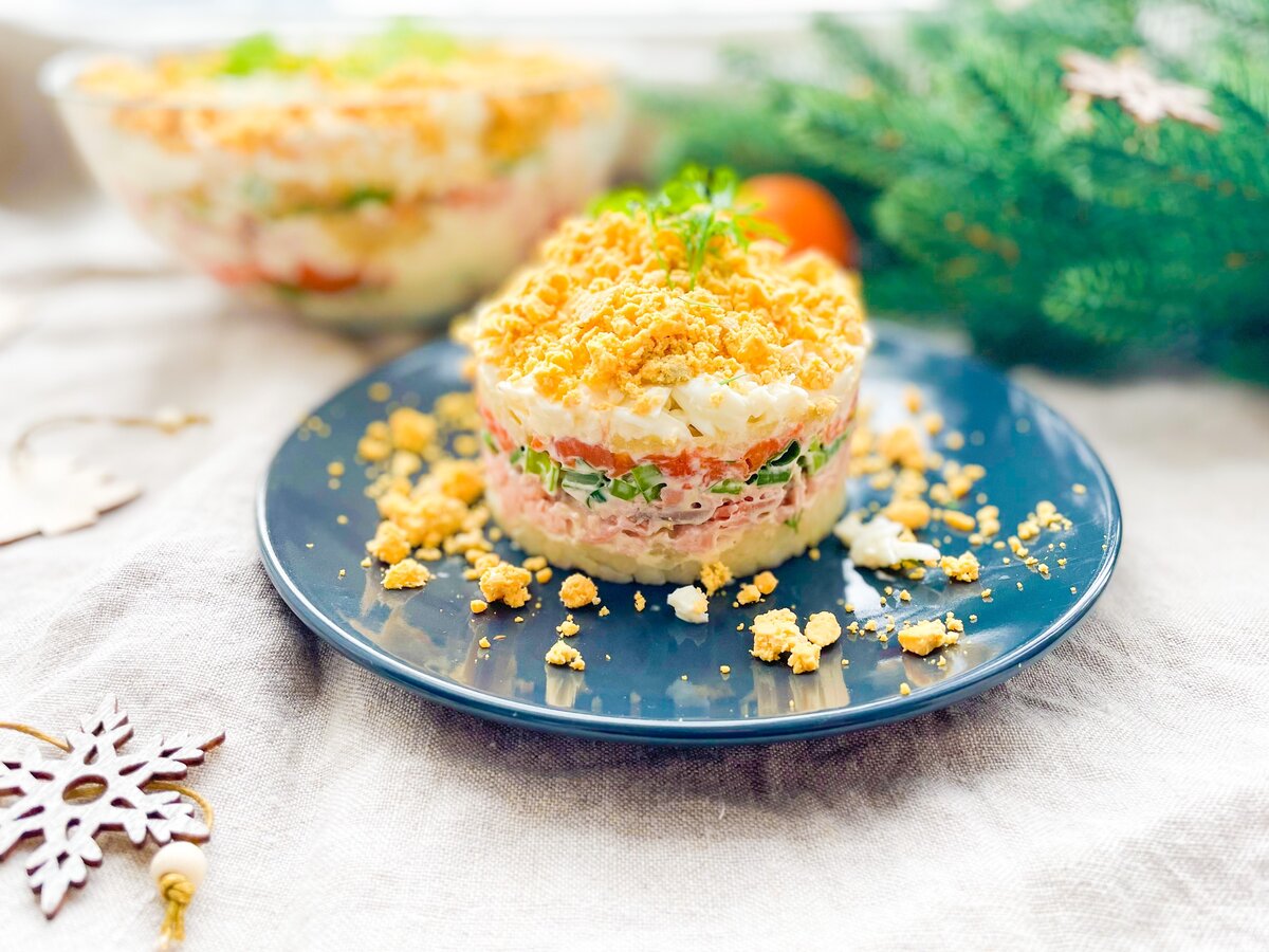 Эрвин салат мимоза. Салат мимоза с сайрой классический. Веррины мимоза. Калинина наталья салат мимоза. Кето салат мимоза.