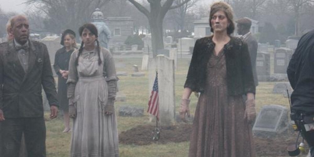 Кадр из сериала "Поля Вавилона"