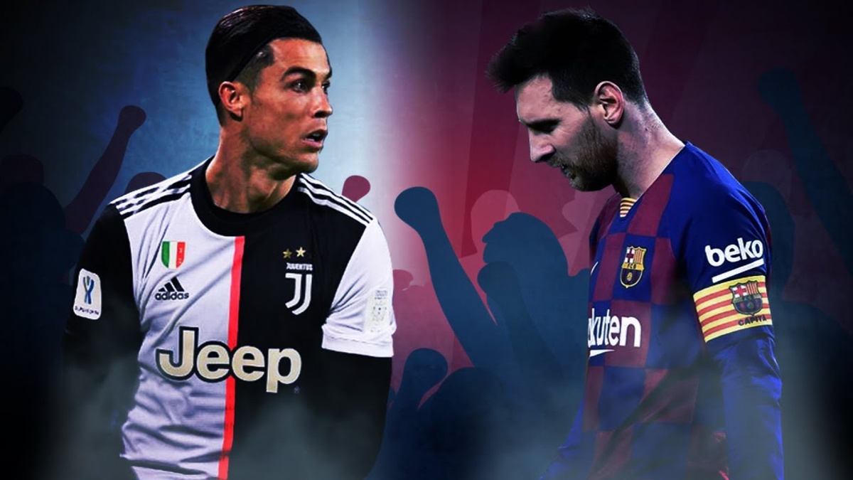 Бронированный Титан  VS   Атакующие Титан