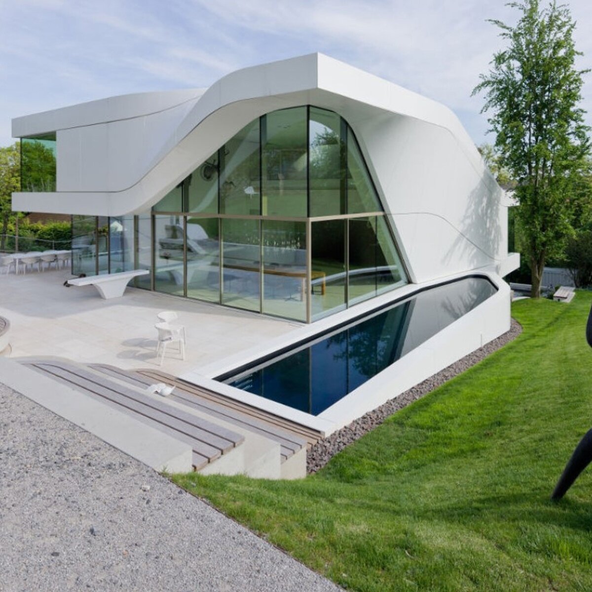 Дом в стиле хай-тек