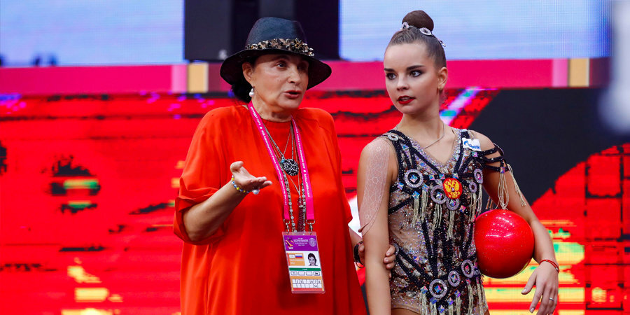 Ирина Винер -Усманова и Дина Аверина.                       фото: картинки  яндекса. 