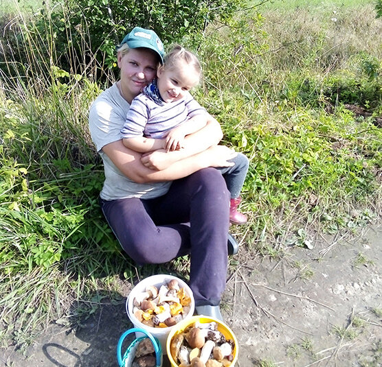 Плюс жизни в загородном доме-чаще бываем на свежем воздухе. А поход в лес-любимое хобби! Личное фото автора