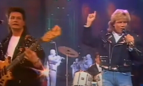 Кадр из программы "А", показанной в Новый год 1989. Фото: Pinterest