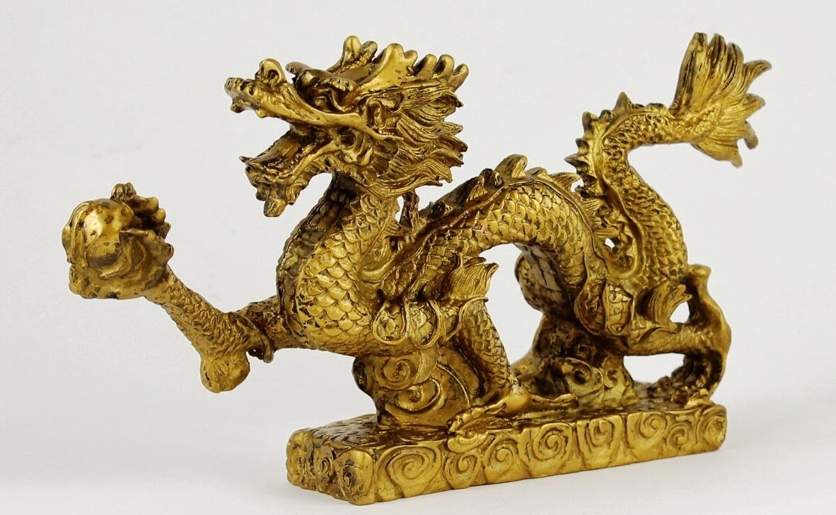 Дракон любит лотерею.