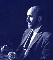 Источник: https://upload.wikimedia.org/wikipedia/commons/7/73/Kenneth_O._May_%28IHCM%29.jpg