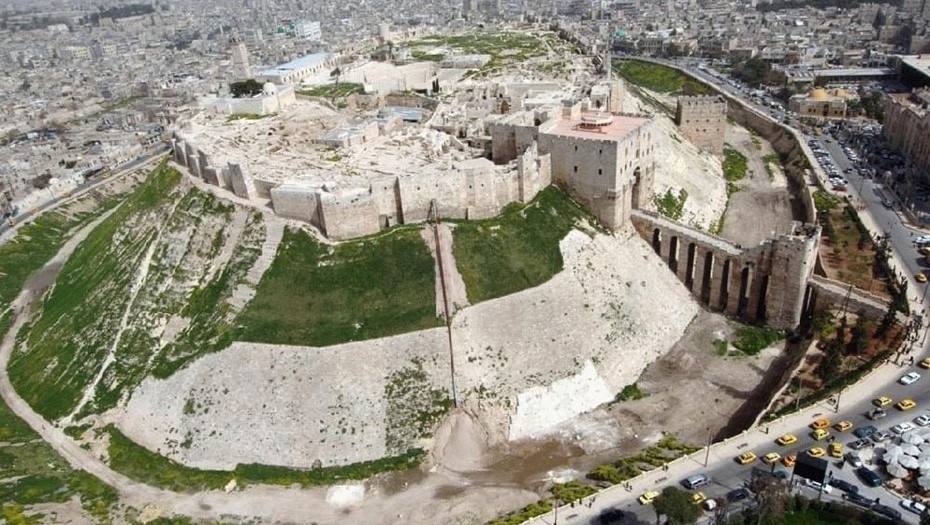    Так выглядела цитадель Алеппо до разрушительного землетрясения.