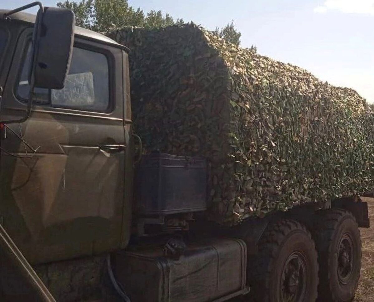    Волонтёры из Горшеченского района Курской области передали участникам СВО маскировочные сети