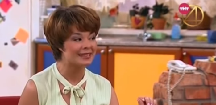    Юлия Захарова в роли Лены Полено. Фото: скрин видео You Tube