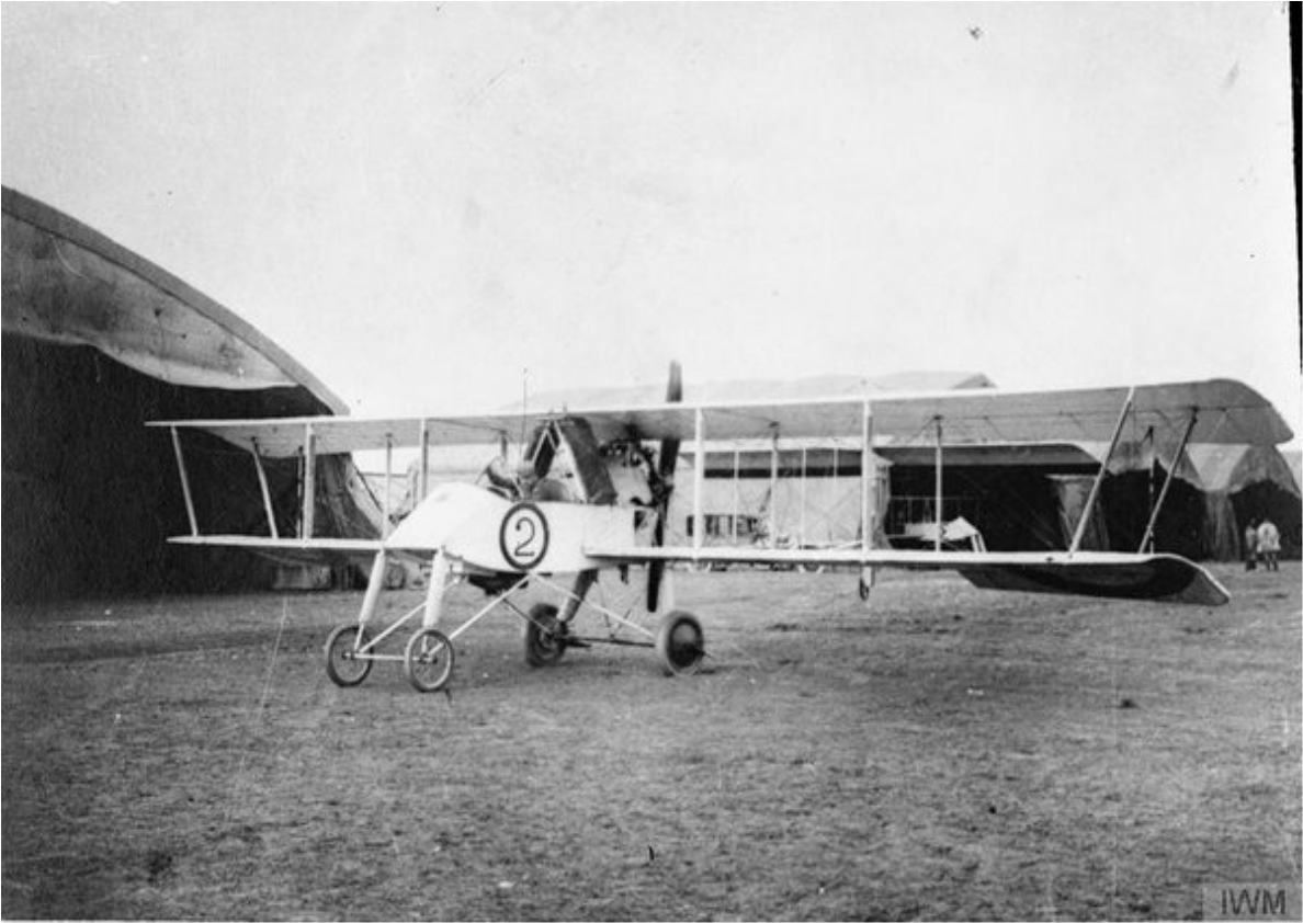 Voisin III французских ВВС на аэродроме Бретёй, 2 февраля 1916 года.