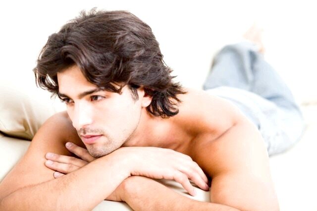 Низкий тестостерон у мужчин: причины и последствия