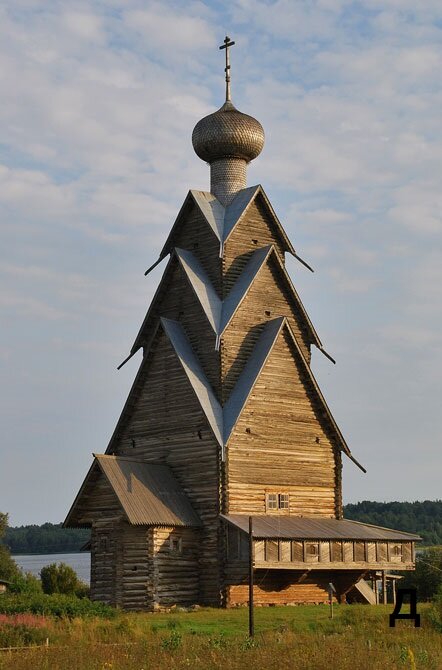 Единственная сохранившиеся ярусная церковь.