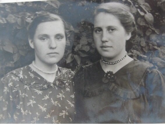1950-е годы, Соловьёвка, Носовец Надежда Прокофьевна и Евсеенко Надежда Даниловна