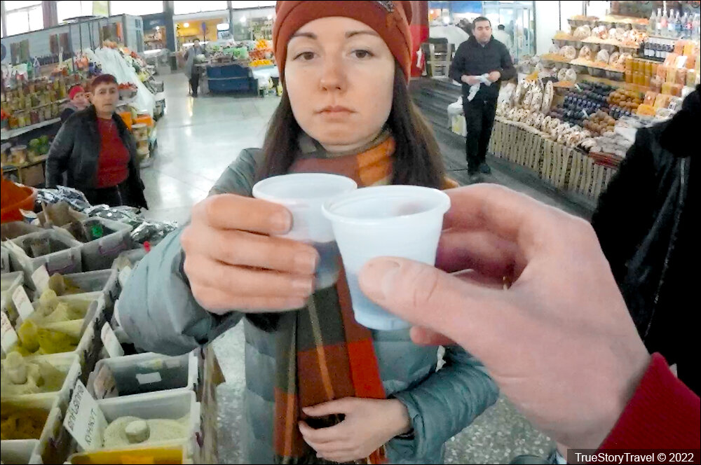 Армения - Чем, кроме торговли, армяне зарабатывают на рынке?