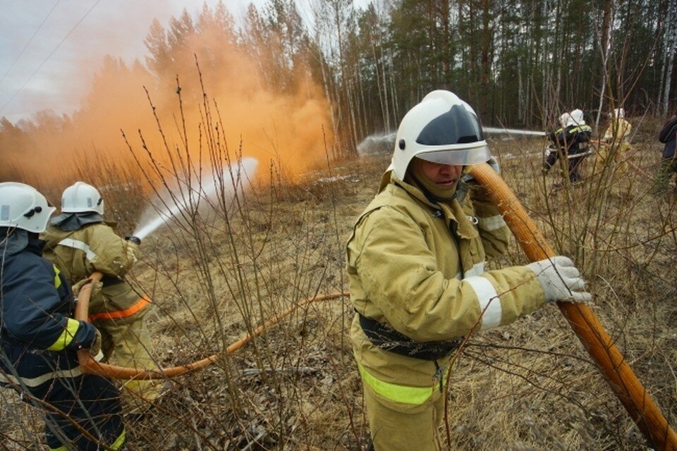     Жителей просят строго соблюдать правила при обращении с огнем  из архива «КП»