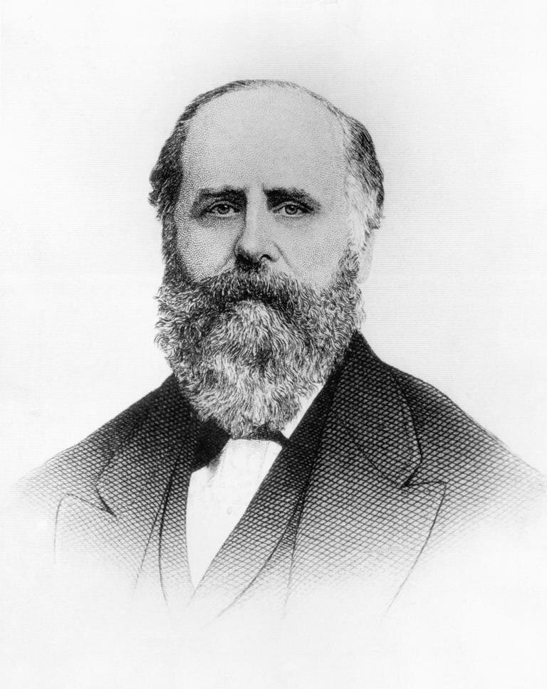 Роуленд Хасси Мейси - основатель Macy's