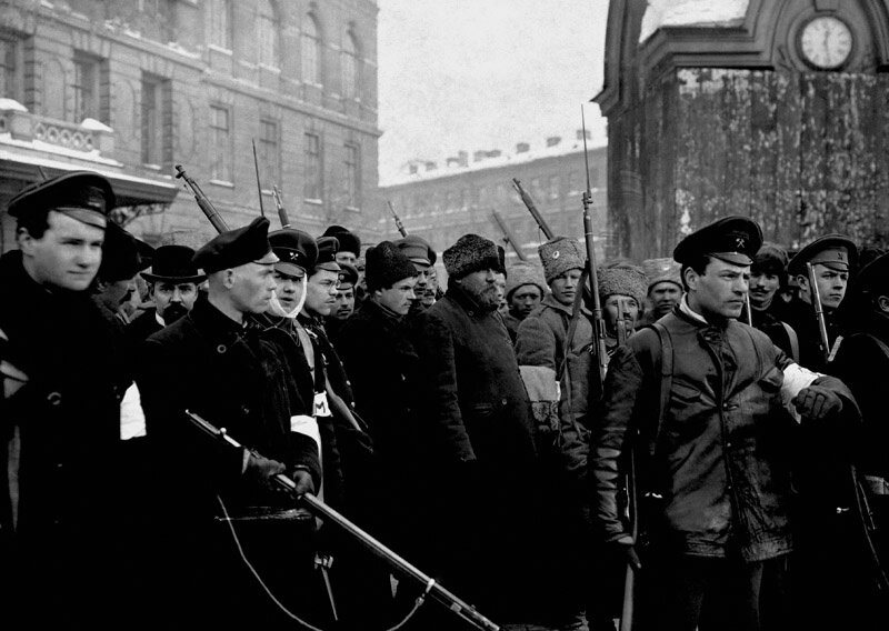 Правительства февральская революция. Февральская революция 1917 правительство. Народная милиция 1917 год. Петроград 1917 городовой. Февральская революция 1917 Нева