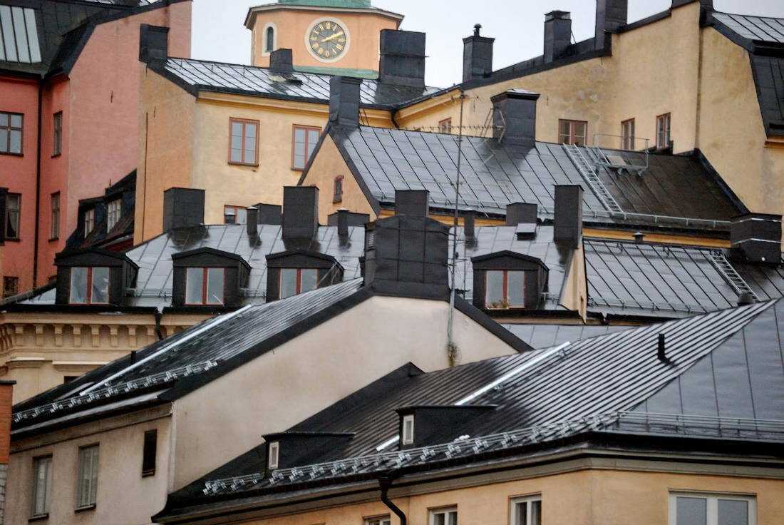 Крыша где жил карлсон. Крыша Карлсона в Стокгольме. Домик Карлсона в Стокгольме. Дом в котором жил Карлсон в Стокгольме.